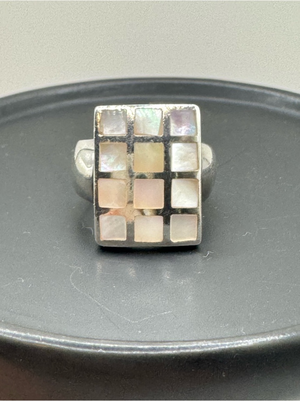 925 Sterling Silver Mother-of-Pearl Grid Ring - White Size 6